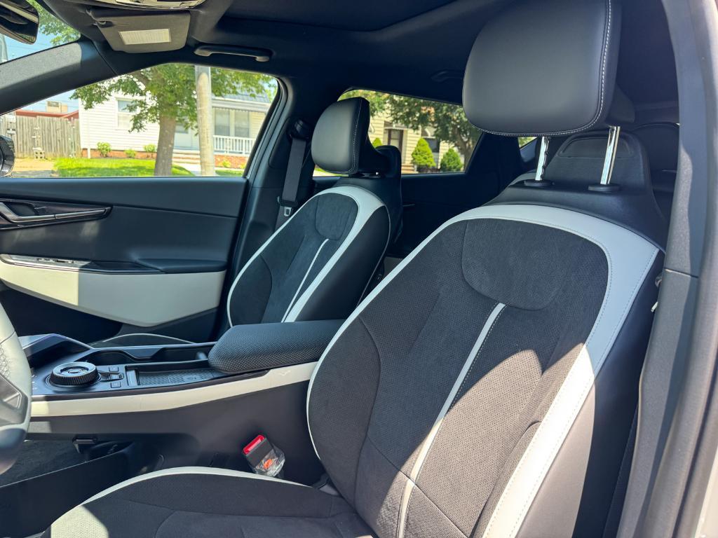 new 2025 Kia EV6 car, priced at $55,875
