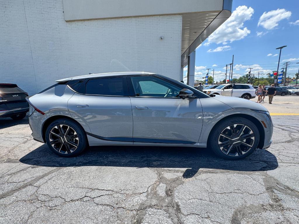 new 2025 Kia EV6 car, priced at $55,875