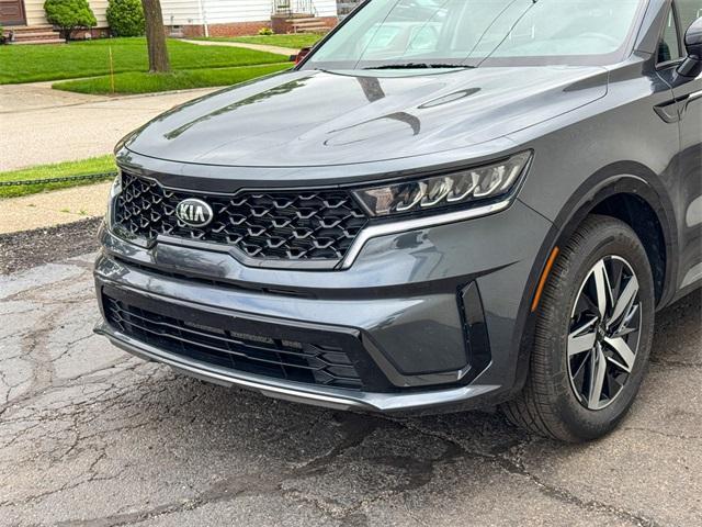used 2021 Kia Sorento car, priced at $25,604