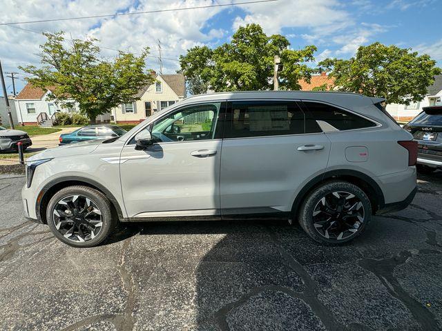 used 2024 Kia Sorento car, priced at $34,137