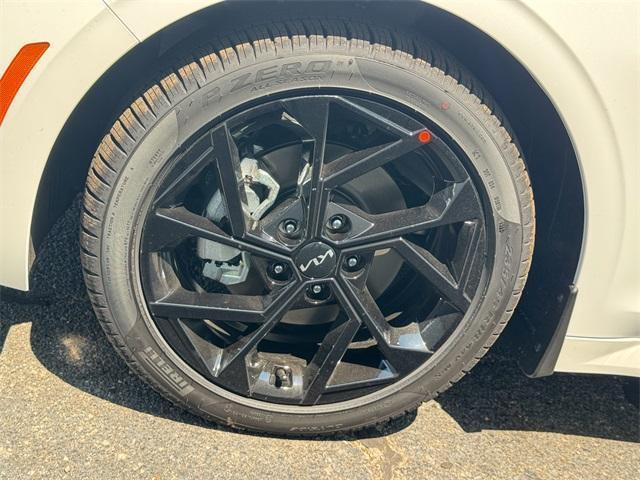 new 2026 Kia K5 car, priced at $31,438