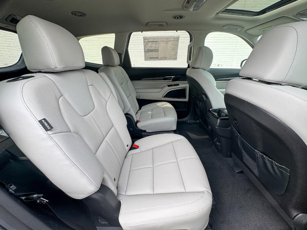 new 2025 Kia Telluride car