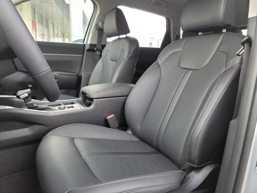 new 2026 Kia Sorento car, priced at $36,775