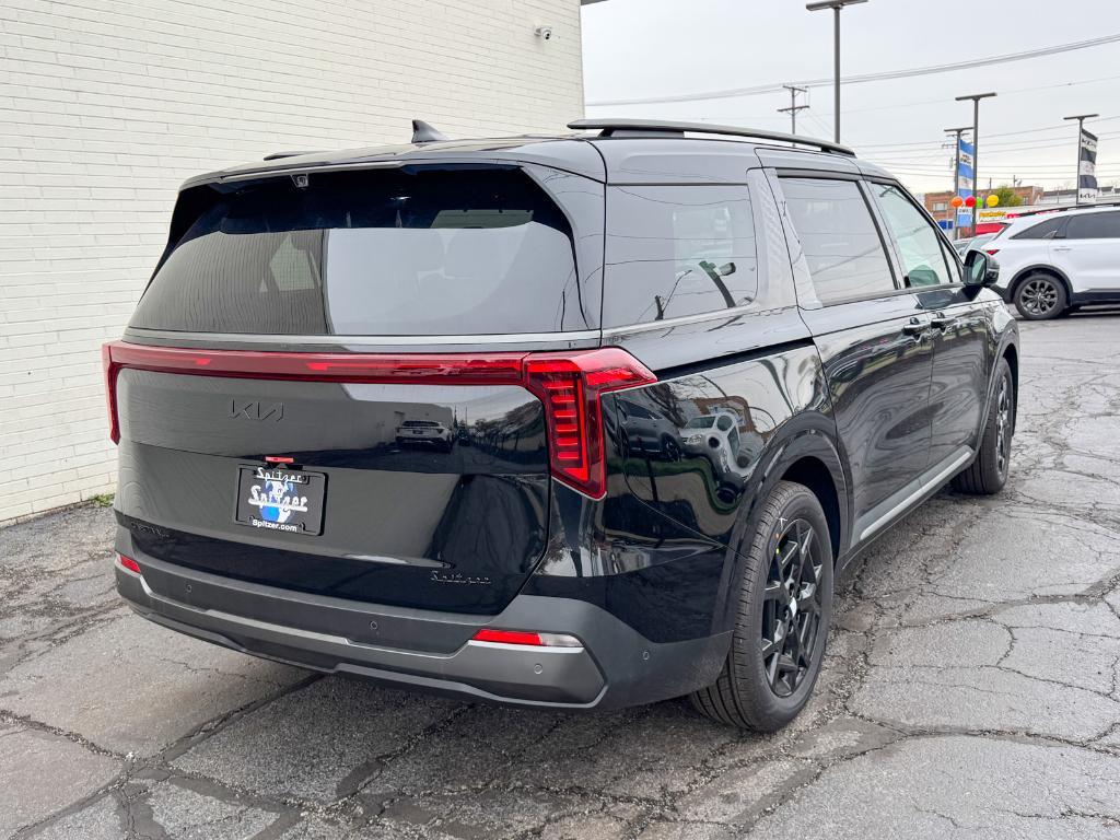 new 2025 Kia Carnival car, priced at $54,755