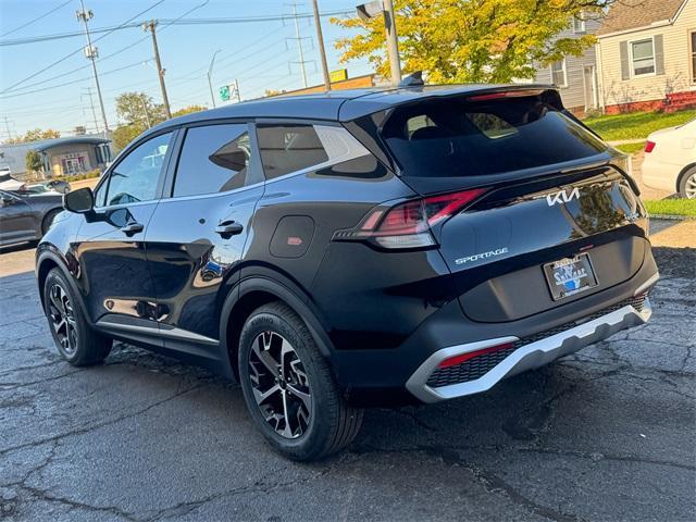 new 2025 Kia Sportage car, priced at $30,550