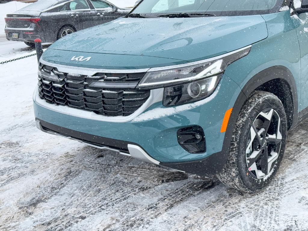 new 2025 Kia Seltos car, priced at $28,510