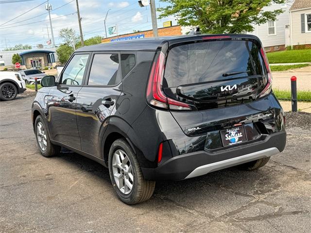 new 2025 Kia Soul car, priced at $21,918
