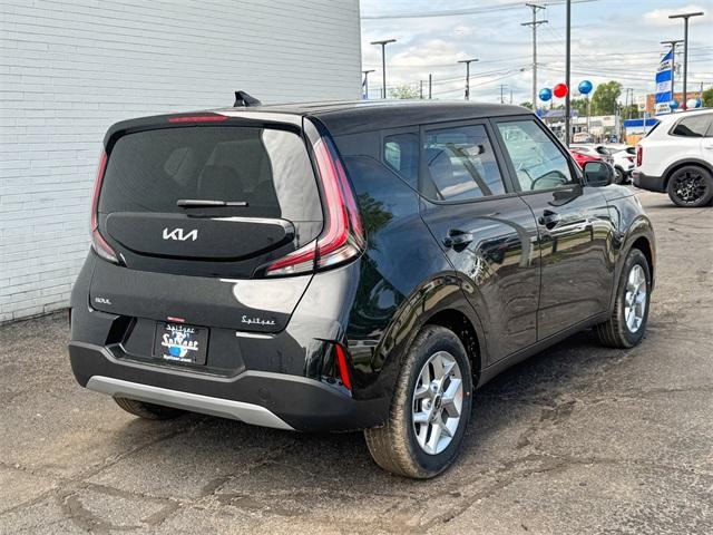 new 2025 Kia Soul car, priced at $21,918