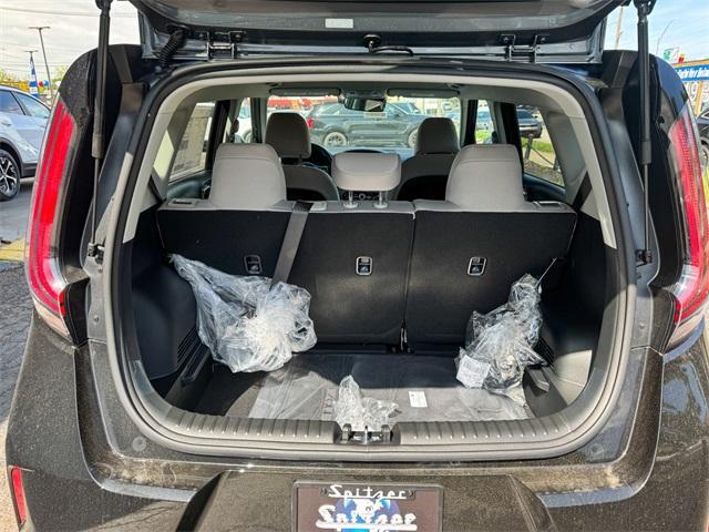 new 2025 Kia Soul car, priced at $21,918