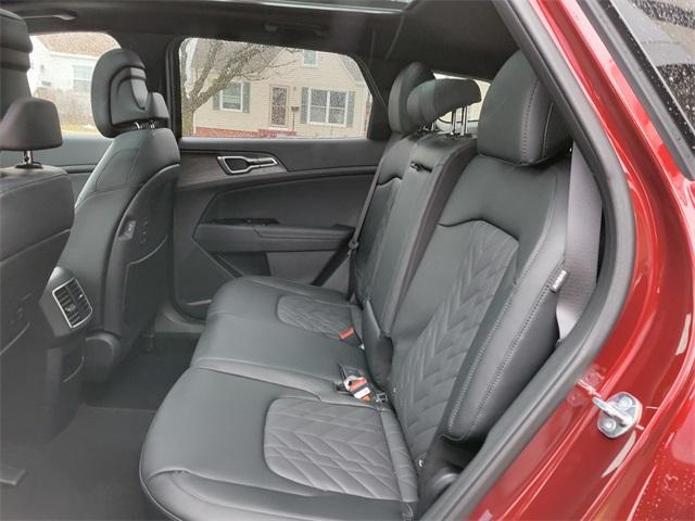 new 2025 Kia Sportage car, priced at $33,136