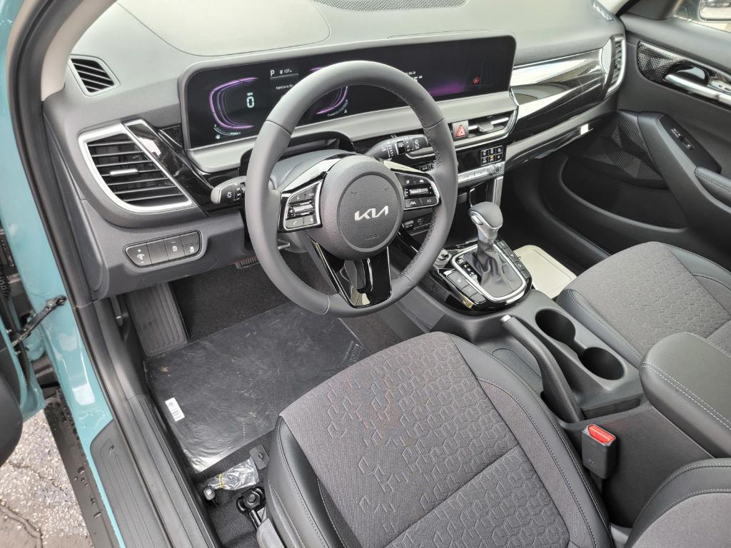 new 2026 Kia Seltos car, priced at $27,835