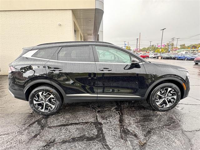 new 2025 Kia Sportage car, priced at $35,900