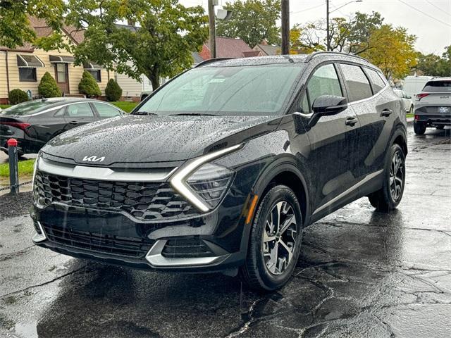 new 2025 Kia Sportage car, priced at $35,900