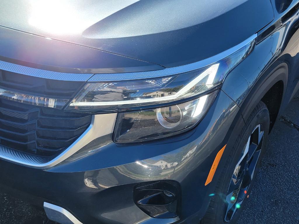 new 2026 Kia Seltos car, priced at $27,458