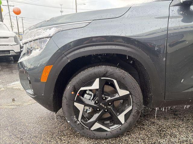 new 2026 Kia Seltos car, priced at $27,458
