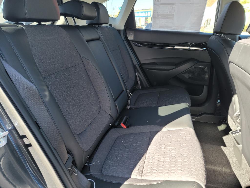 new 2026 Kia Seltos car, priced at $27,458