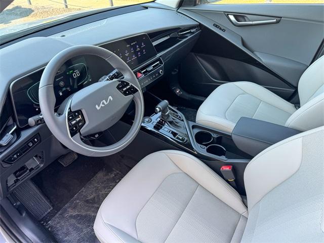 new 2025 Kia Niro car, priced at $30,360