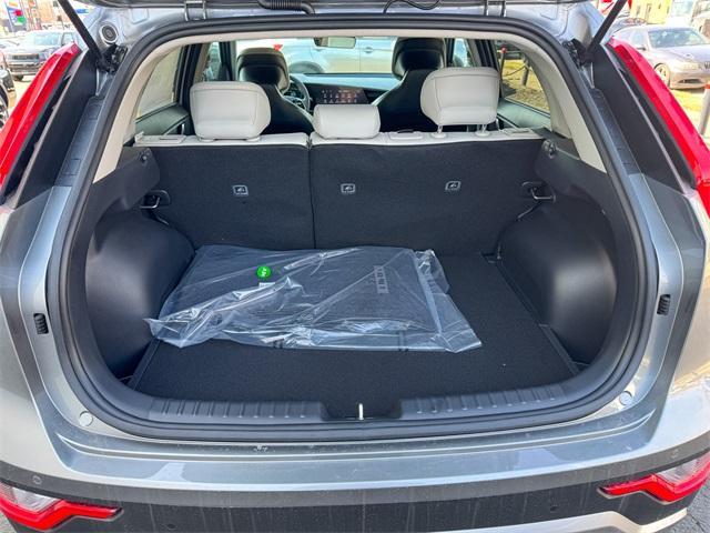 new 2025 Kia Niro car, priced at $30,360