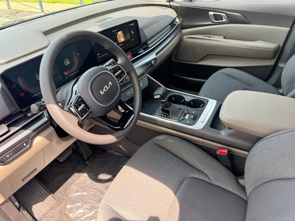 new 2026 Kia Carnival car, priced at $38,425
