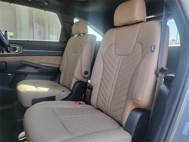 new 2025 Kia Sorento car, priced at $45,217