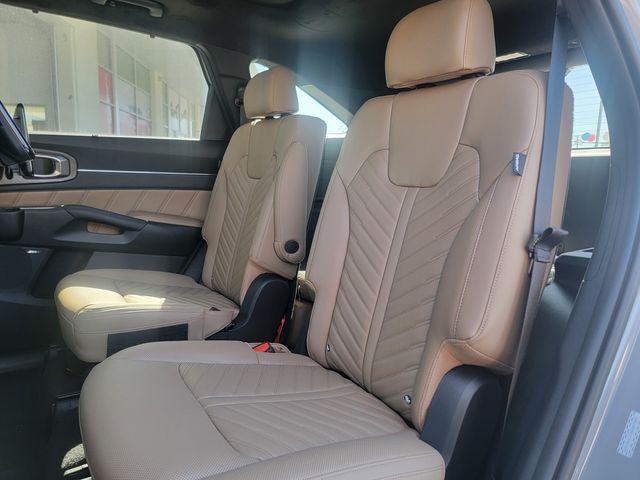new 2025 Kia Sorento car, priced at $45,467
