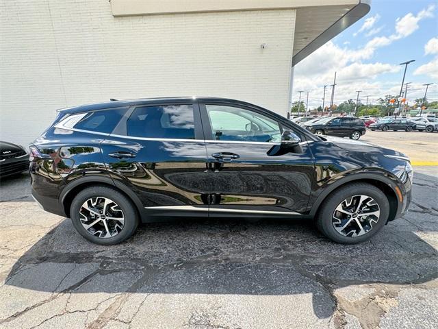 new 2025 Kia Sportage car, priced at $31,150