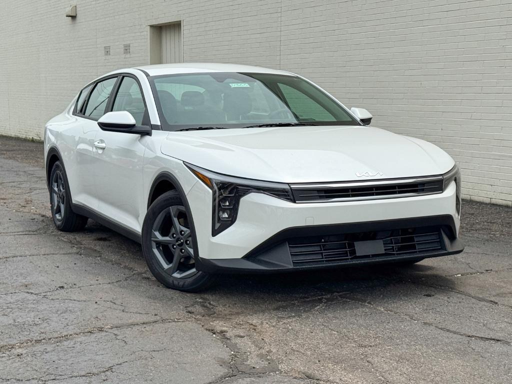 new 2025 Kia K4 car