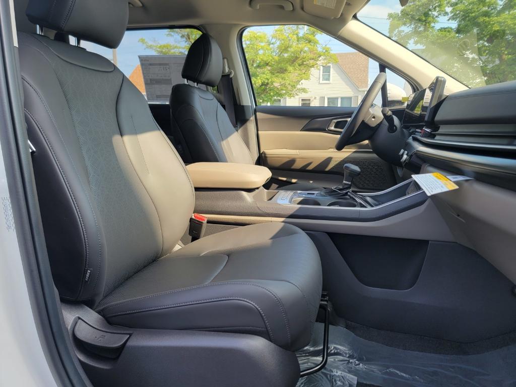 new 2026 Kia Carnival car, priced at $39,346