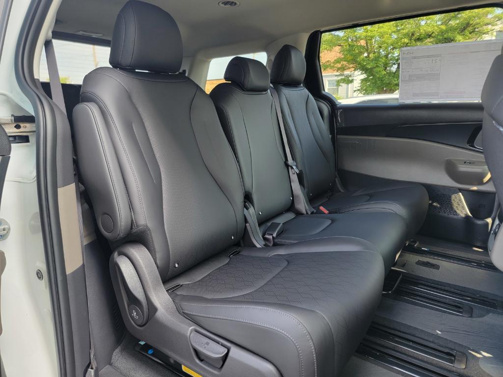 new 2026 Kia Carnival car, priced at $39,346