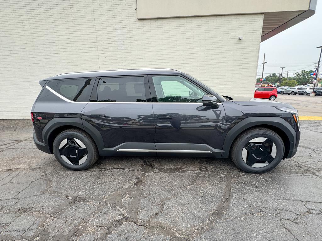 new 2026 Kia EV9 car, priced at $61,620