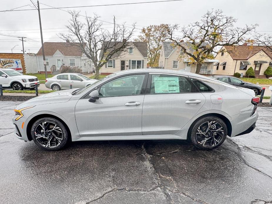 new 2025 Kia K5 car, priced at $29,325