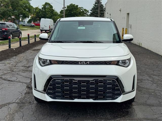 new 2025 Kia Soul car, priced at $25,705