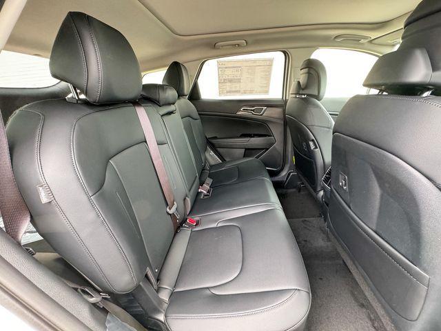 used 2024 Kia Sportage Hybrid car, priced at $35,290