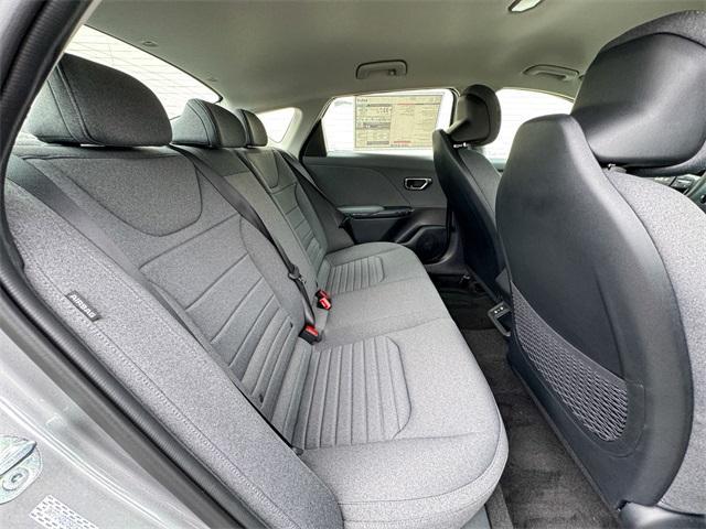 new 2025 Kia K4 car