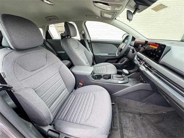 new 2025 Kia K4 car