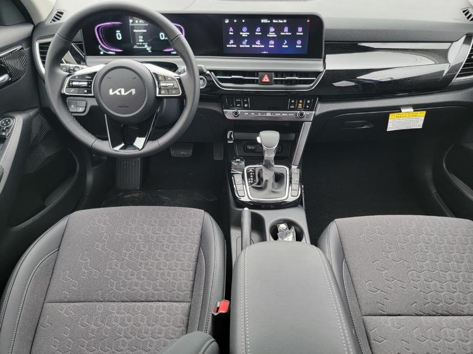 new 2025 Kia Seltos car, priced at $28,155