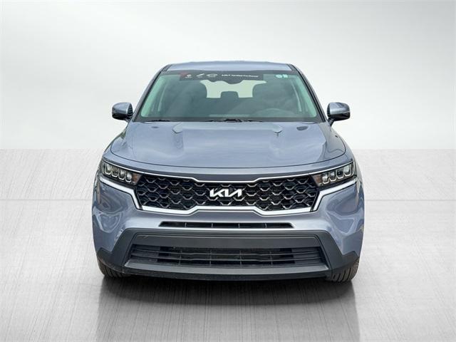 used 2023 Kia Sorento car, priced at $25,716