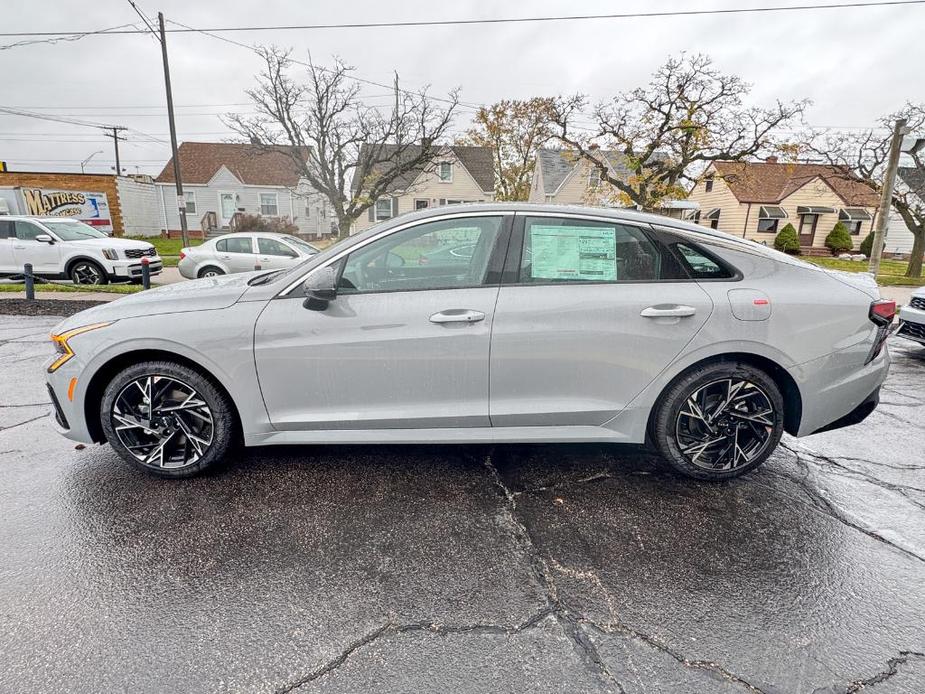 new 2025 Kia K5 car, priced at $31,620