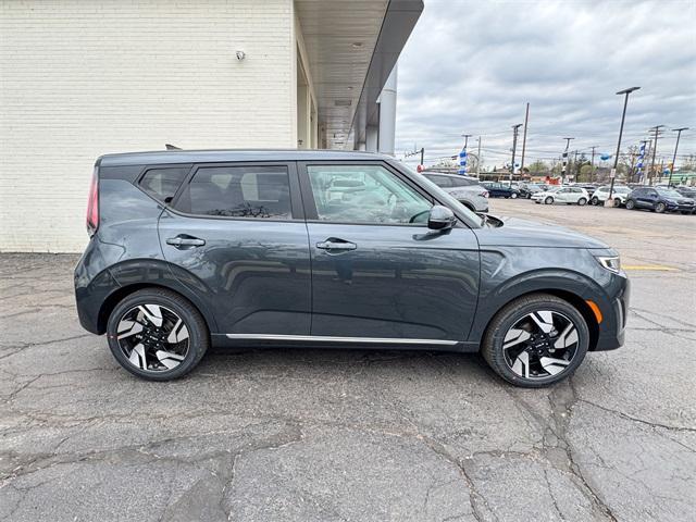 new 2025 Kia Soul car, priced at $27,560