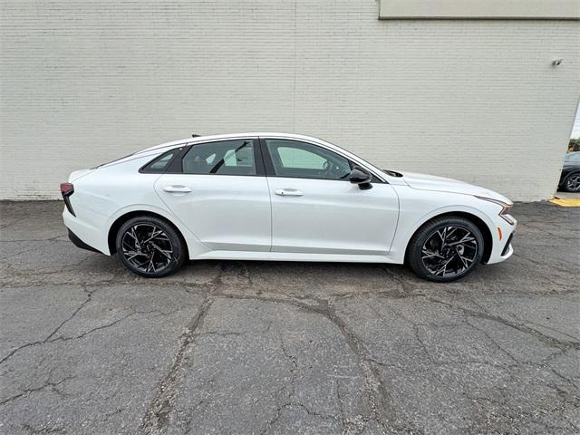 new 2025 Kia K5 car, priced at $32,940