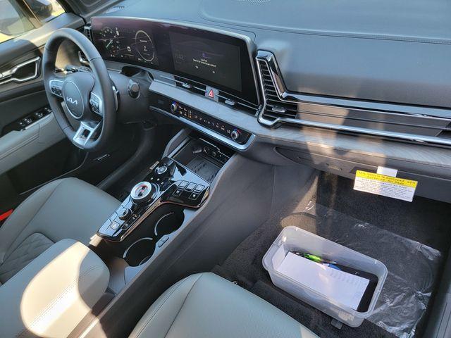 new 2025 Kia Sportage Plug-In Hybrid car, priced at $42,752
