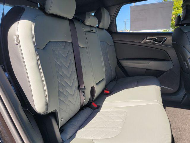 new 2025 Kia Sportage Plug-In Hybrid car, priced at $42,752