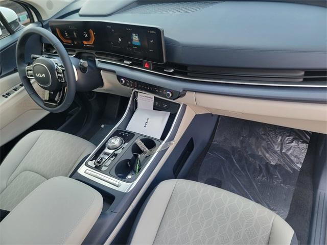 new 2026 Kia Carnival Hybrid car, priced at $44,385