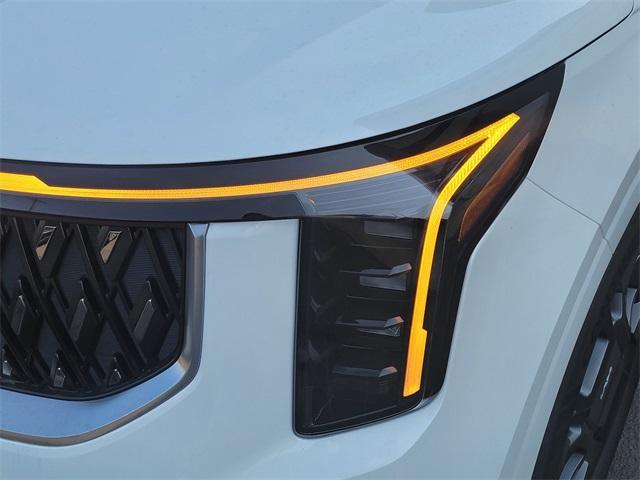 new 2026 Kia Carnival Hybrid car, priced at $44,385