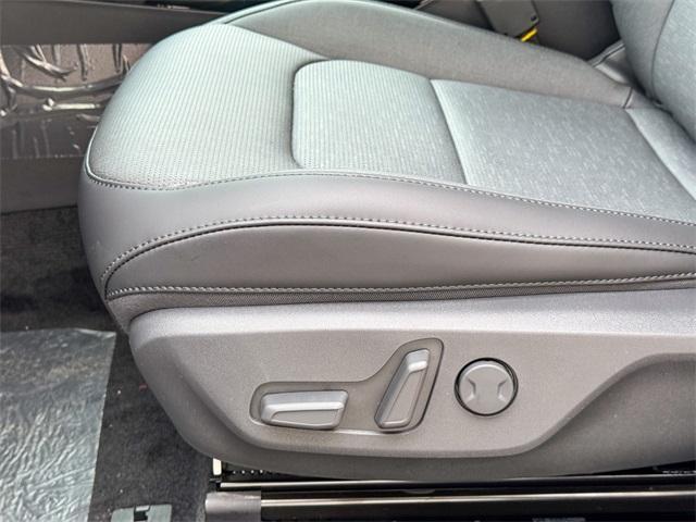 new 2025 Kia Niro car, priced at $31,906