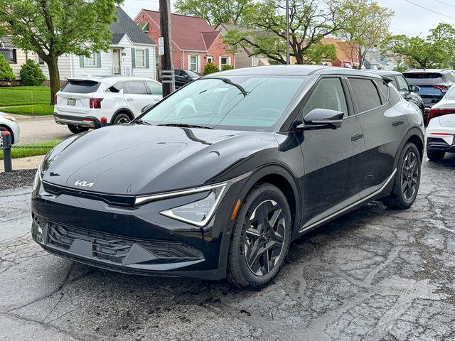 new 2025 Kia EV6 car, priced at $43,014