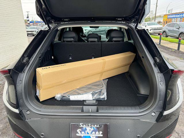 new 2025 Kia EV6 car, priced at $43,014