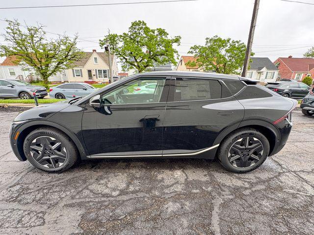 new 2025 Kia EV6 car, priced at $43,014