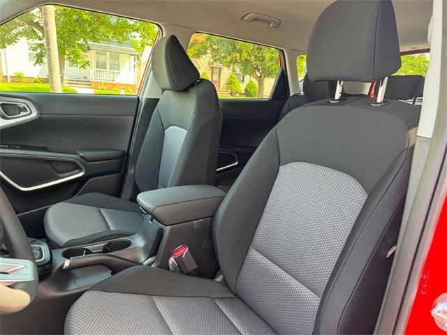new 2025 Kia Soul car, priced at $22,260