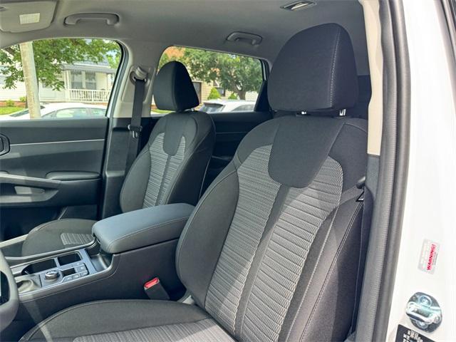 new 2025 Kia Sorento car, priced at $32,155